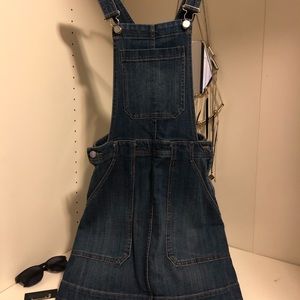 Overall skirt